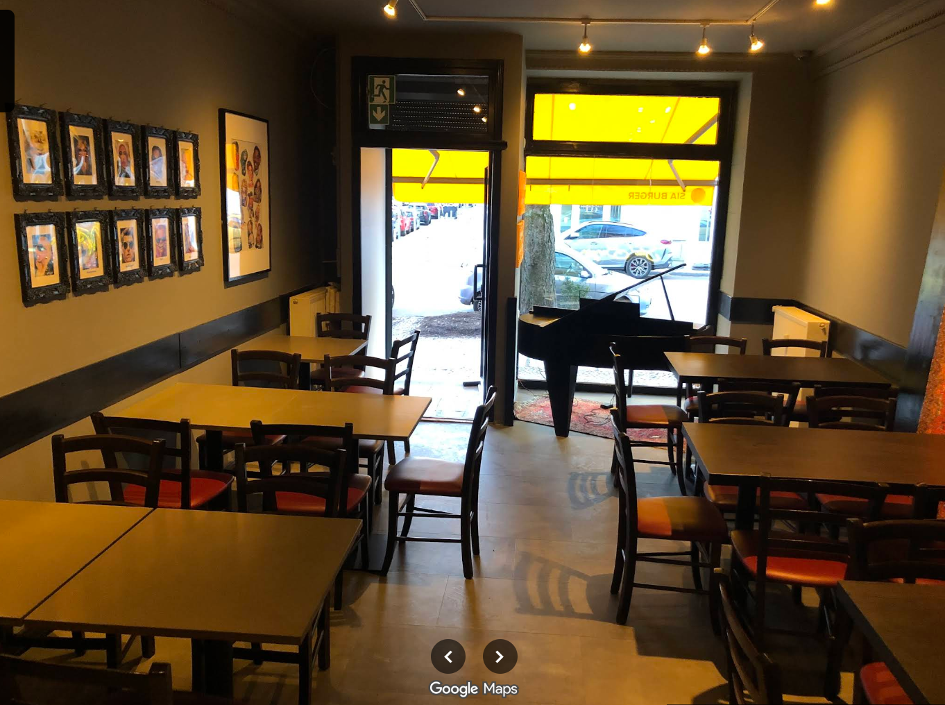 Restaurant atmosphere